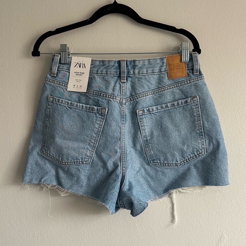 Zara High Rise Shorts - Picture 5 of 5
